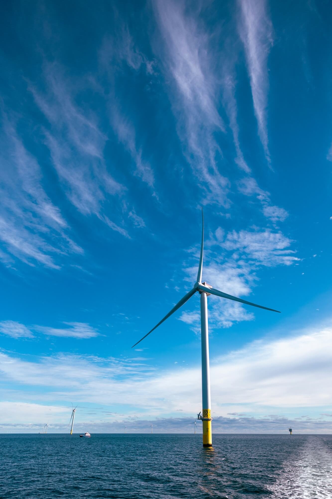 Offshore wind construction and commissioning